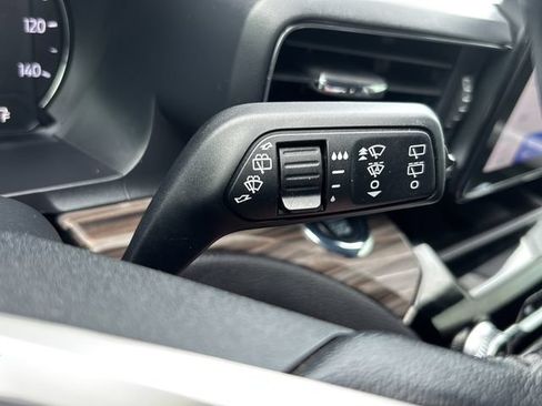 Used 2022 Ford Explorer Limited RWD image 22