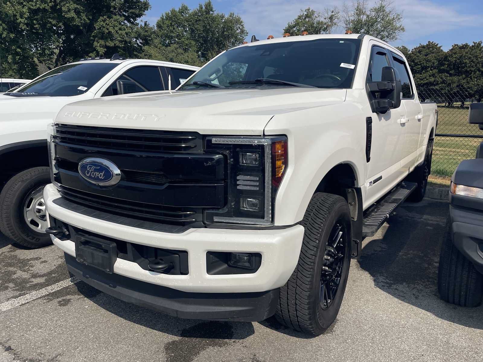 Used 2019 Ford F250 Lariat w/ Lariat Ultimate Package AWD/4WD image 3