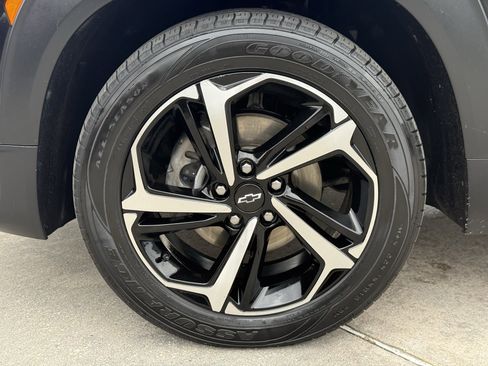 Used 2022 Chevrolet TrailBlazer RS FWD image 12