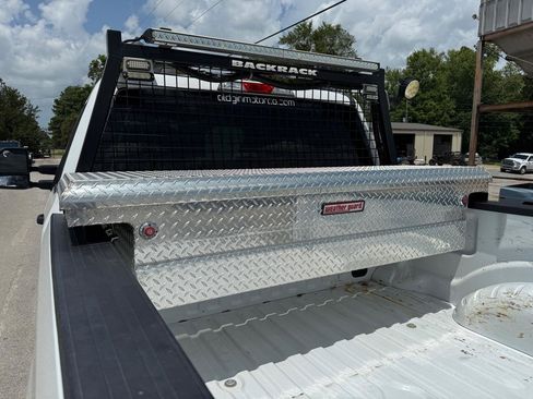 Used 2022 Ford F250 XL w/ Power Equipment Group AWD/4WD image 6