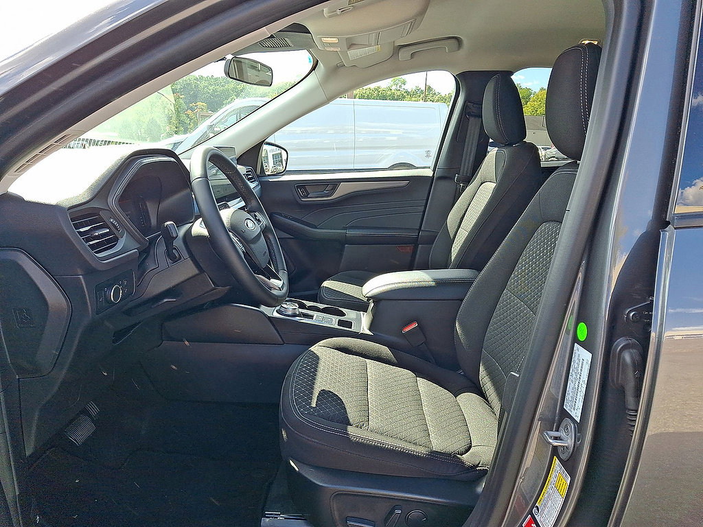 Certified 2023 Ford Escape Active w/ Tech Pack #1 AWD/4WD image 17