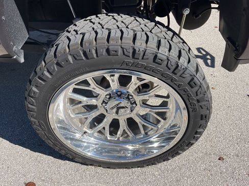 Used 2024 RAM 2500 Limited w/ Safety Group image 10