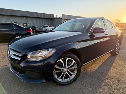 Used 2016 Mercedes-Benz C 300 4MATIC Sedan image 3