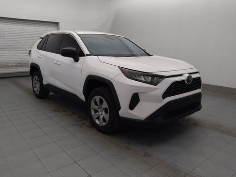 Used 2022 Toyota RAV4 LE image 13