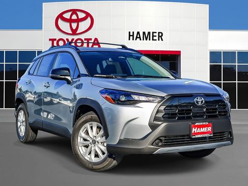 New 2026 Toyota Corolla Cross LE image 1