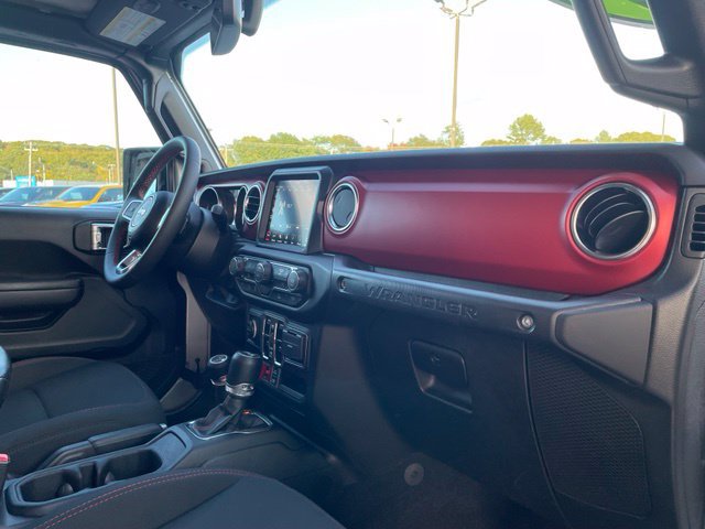 Used 2023 Jeep Wrangler Unlimited Rubicon AWD/4WD image 28