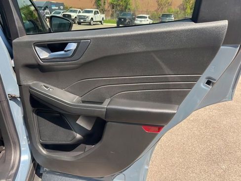 Used 2023 Ford Escape ST-Line w/ Tech Pack #1 AWD/4WD image 12