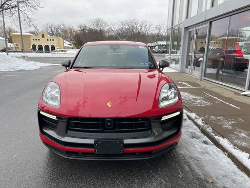 Used 2025 Porsche Macan Turbo image 59