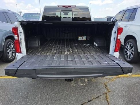 Used 2026 Chevrolet Silverado 1500 High Country AWD/4WD image 12