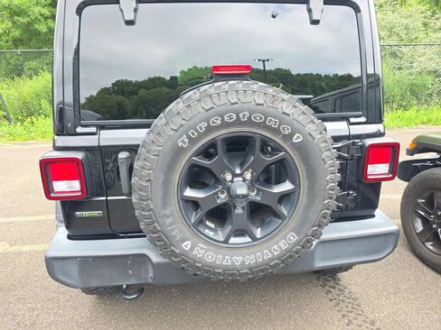 Used 2022 Jeep Wrangler Unlimited Sport AWD/4WD image 19