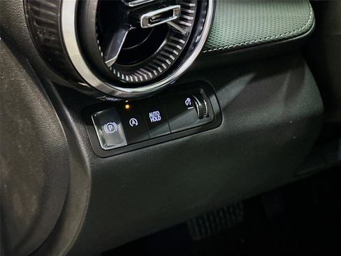 Used 2026 Chevrolet Equinox LT image 12