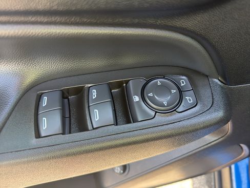 Used 2024 Chevrolet Equinox LT AWD/4WD image 12