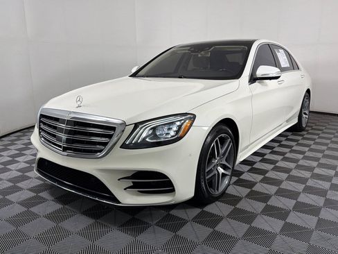 Used 2020 Mercedes-Benz S 560 Sedan image 3