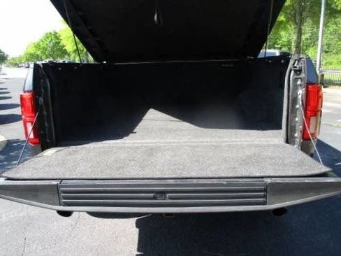 Used 2018 Ford F150 Lariat w/ Equipment Group 502A Luxury image 4