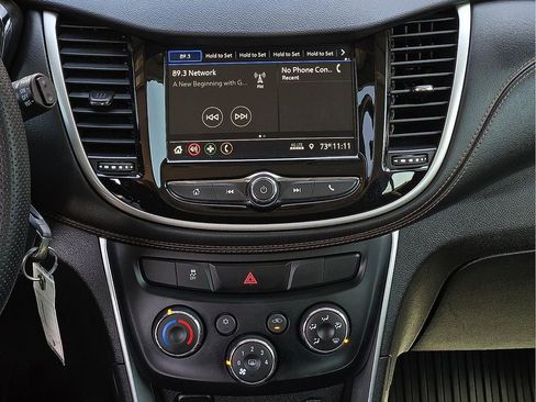 Used 2019 Chevrolet Trax LS FWD image 12