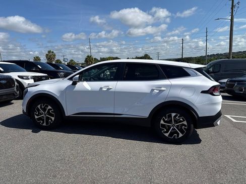 Used 2025 Kia Sportage EX FWD image 4