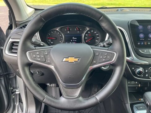 Used 2023 Chevrolet Equinox Premier AWD/4WD image 17