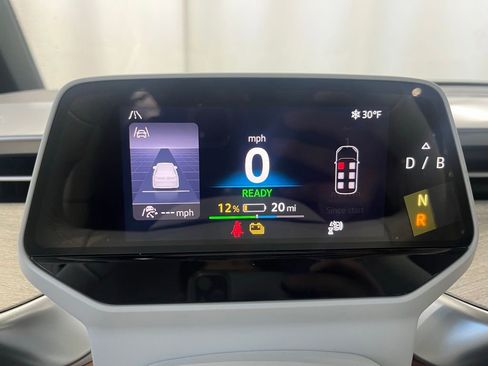 New 2025 Volkswagen ID. Buzz 1st Edition image 19