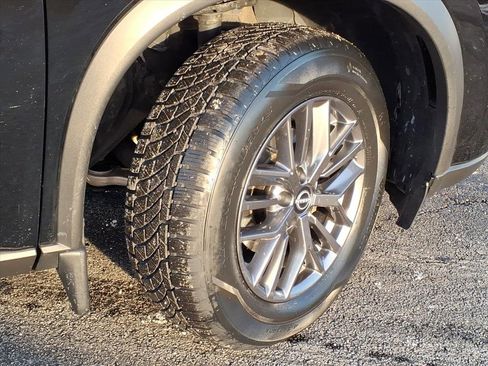 Certified 2024 Nissan Rogue S image 4