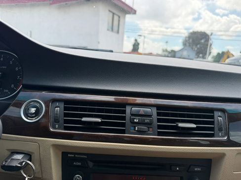 Used 2011 BMW 335i Sedan image 24