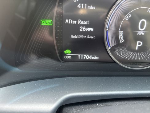 Used 2025 Lexus ES 300h w/ Premium Package FWD image 22