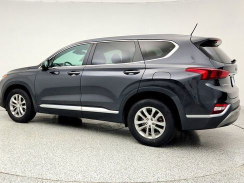 Used 2020 Hyundai Santa Fe SE image 7