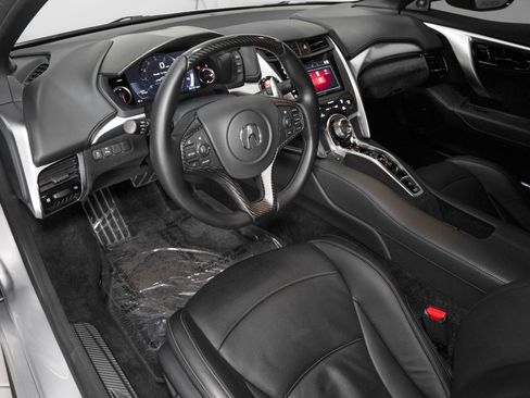 Used 2017 Acura NSX image 38