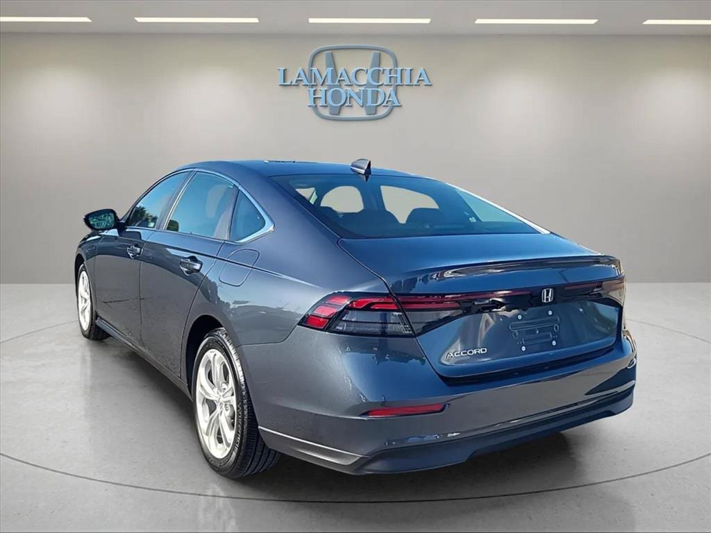 Used 2025 Honda Accord LX image 3