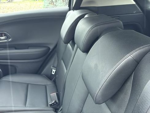 Used 2019 Honda HR-V EX-L image 26