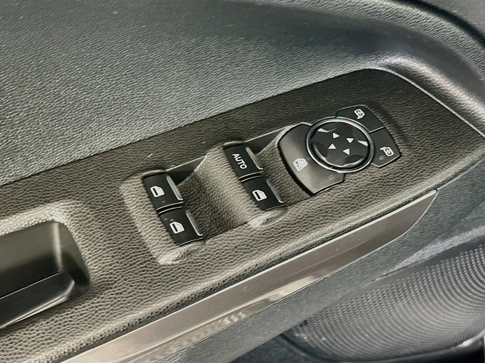 Used 2020 Ford EcoSport SE AWD/4WD image 17