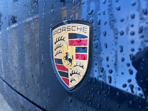 Used 2019 Porsche Cayenne image 33