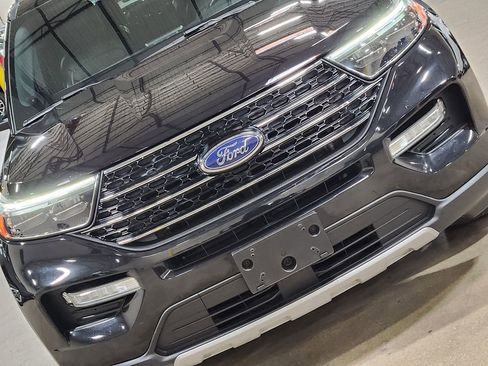 Used 2020 Ford Explorer XLT w/ Equipment Group 202A image 19