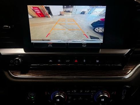 Used 2023 GMC Sierra 1500 Elevation image 19