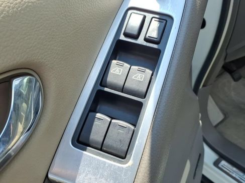 Used 2010 Nissan Murano SL w/ Leather Pkg AWD/4WD image 8