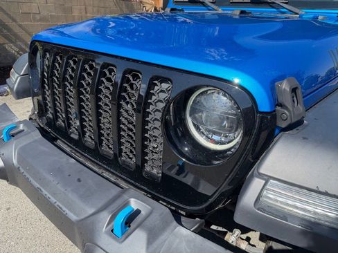Used 2023 Jeep Wrangler Unlimited AWD/4WD image 5