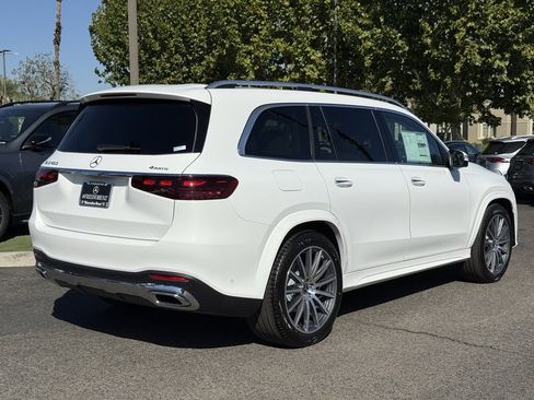New 2026 Mercedes-Benz GLS 450 4MATIC image 8