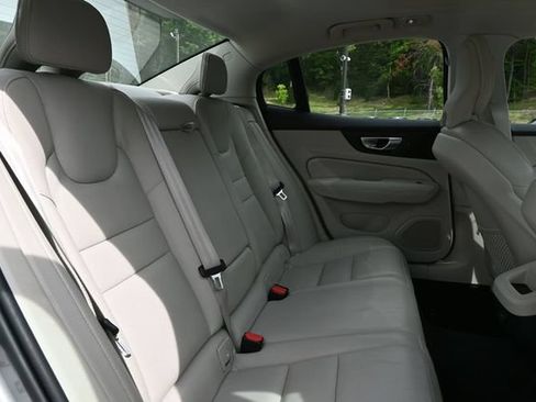 Used 2025 Volvo S60 B5 Plus AWD/4WD image 36
