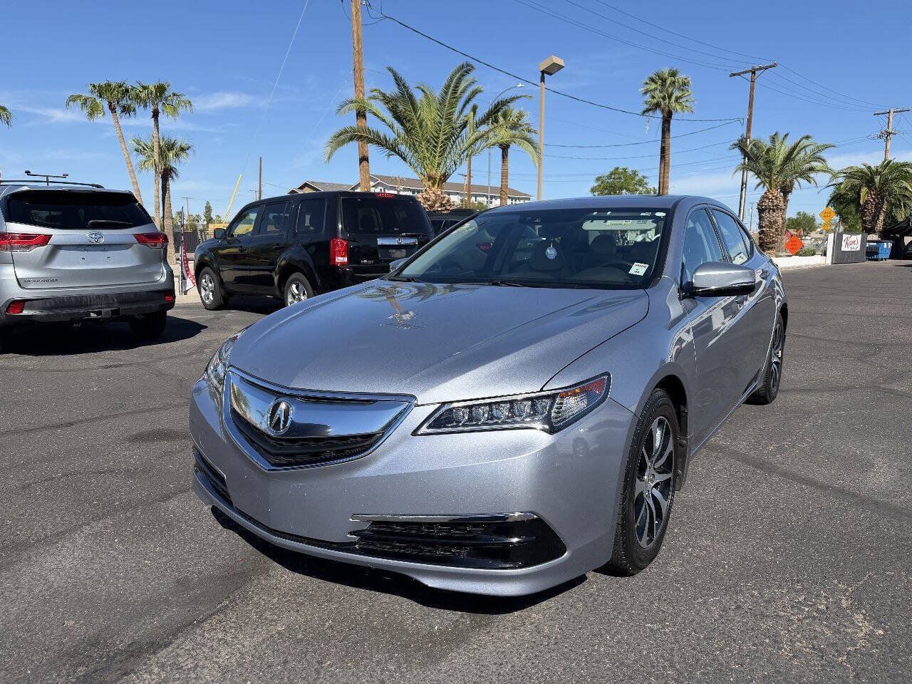 Used 2016 Acura TLX w/ Technology Package FWD image 2