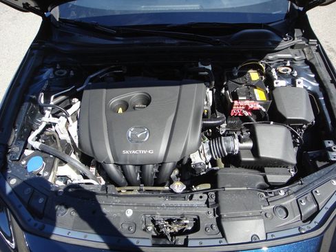 Used 2021 MAZDA MAZDA3 s image 15