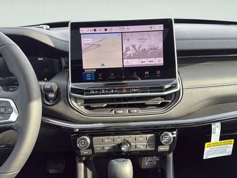 New 2026 Jeep Compass Limited w/ Sun, Sound & Navigation Group AWD/4WD image 15