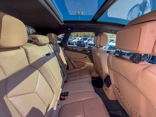 Used 2020 Porsche Macan AWD/4WD image 20