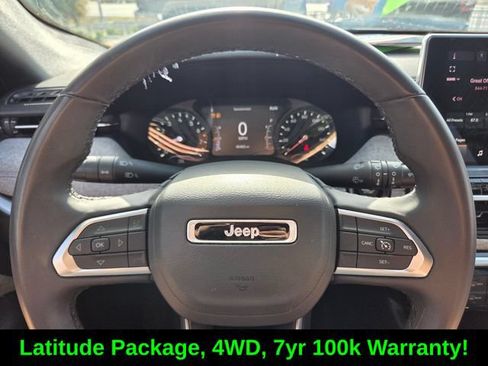 Used 2024 Jeep Compass Latitude AWD/4WD image 26