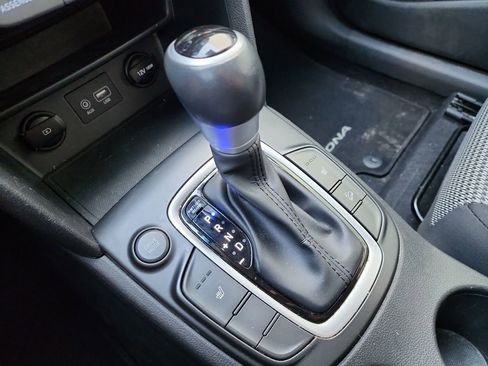 Used 2020 Hyundai Kona SEL w/ Cargo Package image 28