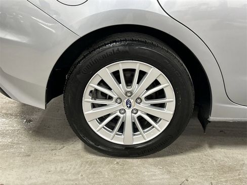 Used 2017 Subaru Impreza 2.0i Premium image 12