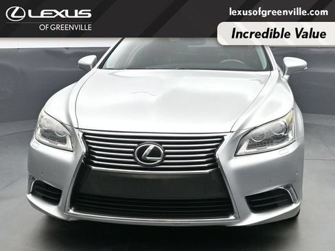 Used 2013 Lexus LS 460 w/ Comfort Pkg RWD image 3