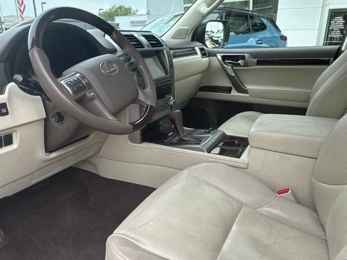 Used 2014 Lexus GX 460 w/ Premium Package AWD/4WD image 15