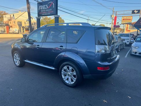 Used 2009 Mitsubishi Outlander SE image 3