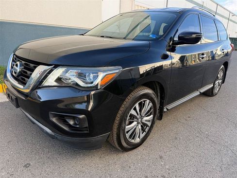 Used 2018 Nissan Pathfinder S AWD/4WD image 1