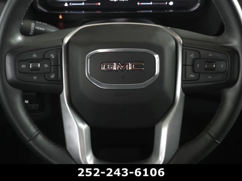 Used 2024 GMC Yukon SLT w/ SLT Luxury Package AWD/4WD image 27