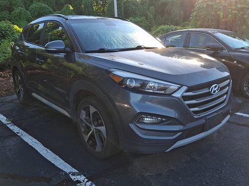 Used 2018 Hyundai Tucson Value AWD/4WD image 3